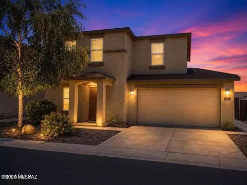 2387 E Meadow Creek Way, San Tan Valley, AZ 85143