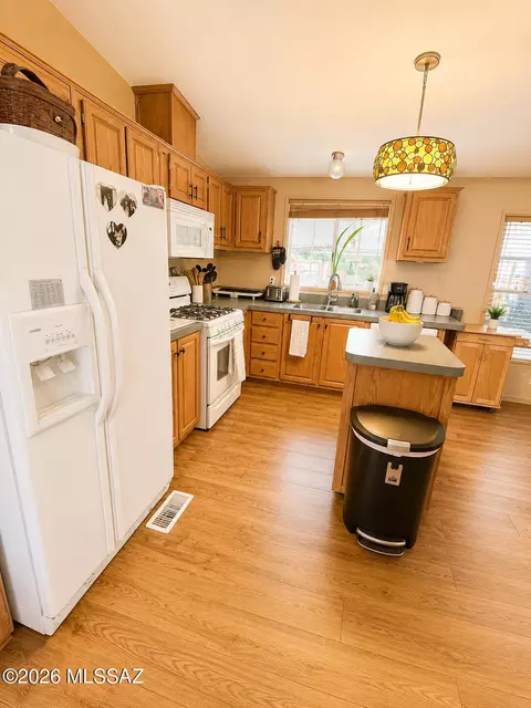 6061 E Thunder River Dr, Tucson, AZ 85756 photo 6