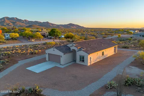 13941 E Lazy Jake Ln, Vail, AZ 85641