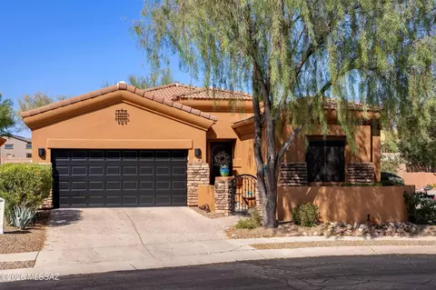 198 E Brearley Dr, Oro Valley, AZ 85737