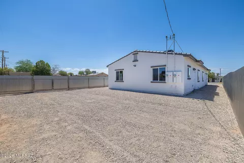 Exterior - 3902 E Fairmount St, Tucson, AZ 85712 photo 5 of 8