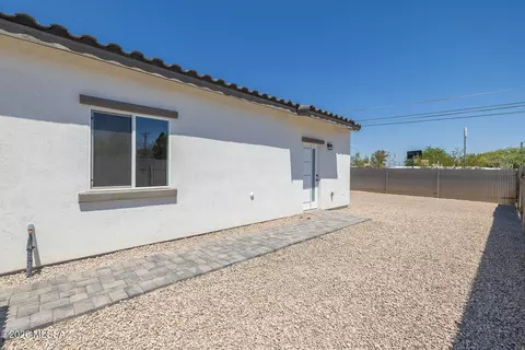 Exterior - 3902 E Fairmount St, Tucson, AZ 85712 photo 2 of 8