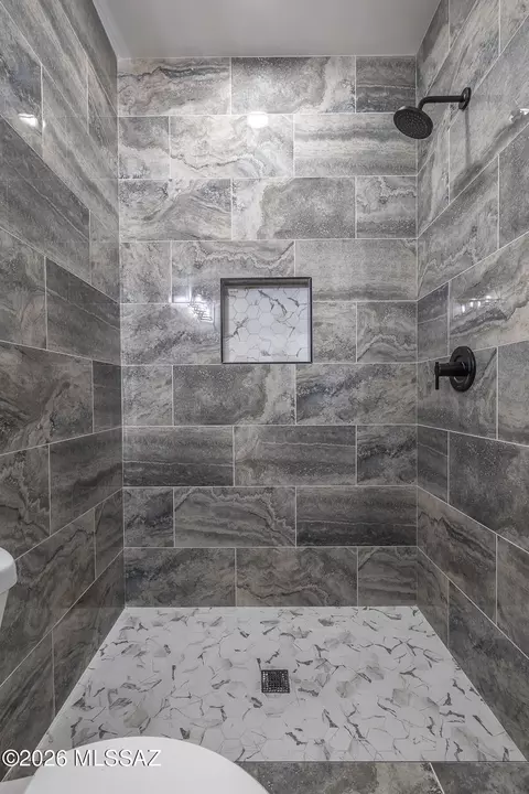 Bath - 3902 E Fairmount St, Tucson, AZ 85712 photo 4 of 6