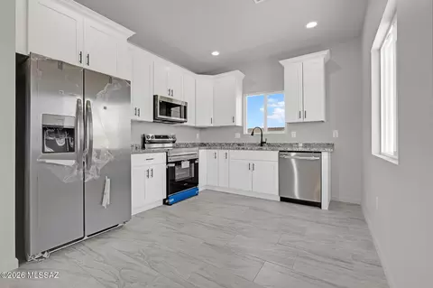 Kitchen - 3902 E Fairmount St, Tucson, AZ 85712 photo 1 of 3
