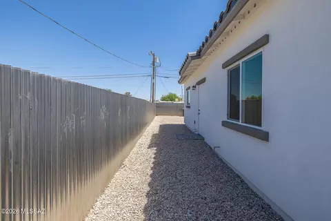 Exterior - 3902 E Fairmount St, Tucson, AZ 85712 photo 8 of 8
