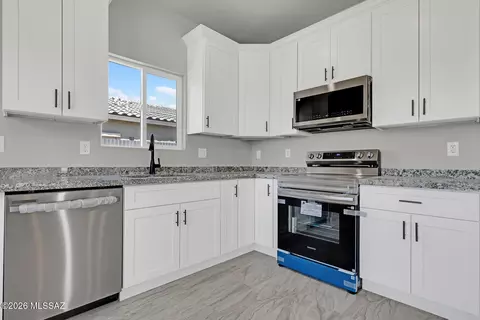 Kitchen - 3902 E Fairmount St, Tucson, AZ 85712 photo 3 of 3
