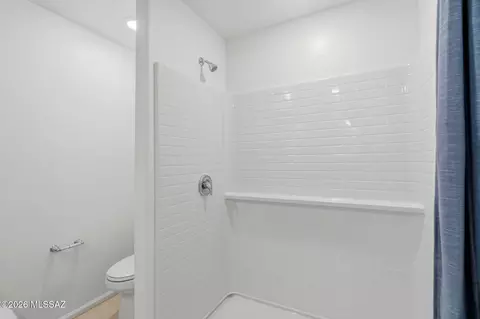 Bath - 8870 E Moontear Way, Vail, AZ 85641 photo 5 of 5
