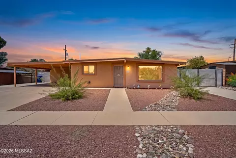 8557 E 19th St, Tucson, AZ 85710