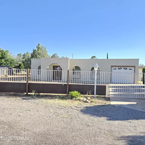 1202 Klassen Ct, Sunsites, AZ 85625
