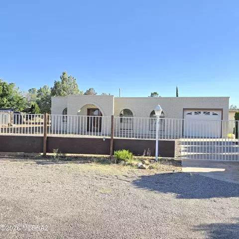 1202 Klassen Ct, Sunsites, AZ 85625
