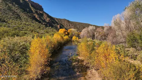 View/Area - 92425 E Aravaipa Rd, Winkelman, AZ 85192 photo 2 of 3