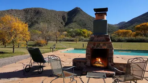 Exterior - 92425 E Aravaipa Rd, Winkelman, AZ 85192 photo 3 of 6