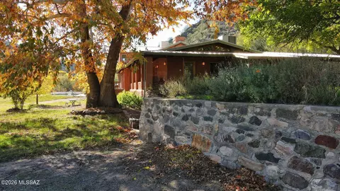 Exterior - 92425 E Aravaipa Rd, Winkelman, AZ 85192 photo 6 of 6