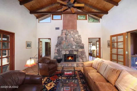 Living - 92425 E Aravaipa Rd, Winkelman, AZ 85192 photo 1 of 3