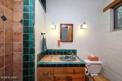Bath - 92425 E Aravaipa Rd, Winkelman, AZ 85192 photo 4 of 5