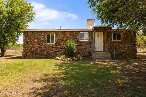 1339 E Roosevelt Rd, Huachuca City, AZ 85616