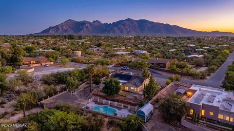 5785 N Escondido Ln, Tucson, AZ 85704