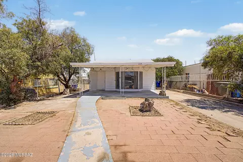214 W Palmdale St, Tucson, AZ 85714