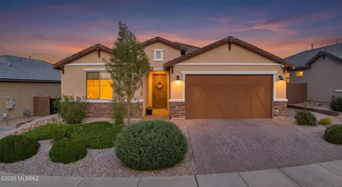 8428 N Lone Ranger Rd, Tucson, AZ 85743