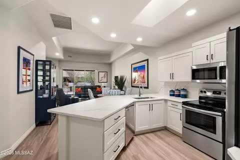 13401 N Rancho Vistoso Blvd #122, Oro Valley, AZ 85755