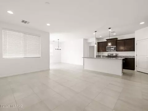 9741 W Hazelbrook Dr, Marana, AZ 85658