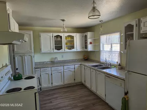Kitchen - 883 E Old Pomerene Rd, Benson, AZ 85602 photo 3 of 3