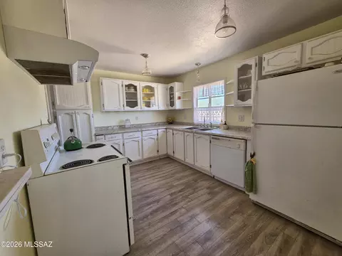 Kitchen - 883 E Old Pomerene Rd, Benson, AZ 85602 photo 1 of 3
