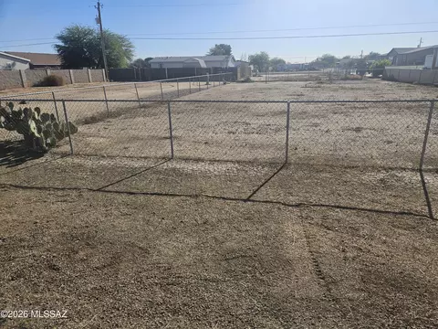 3325 W Solano Dr, Eloy, AZ 85131