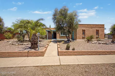 602 N Camino Seco, Tucson, AZ 85710