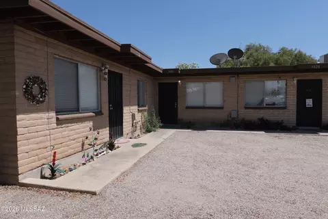 3028-3032 E Presidio Rd, Tucson, AZ 85716