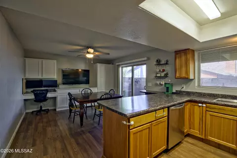 Kitchen - 9341 E 5th St, Tucson, AZ 85710 photo 2 of 8