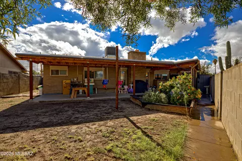 Exterior - 9341 E 5th St, Tucson, AZ 85710 photo 6 of 6