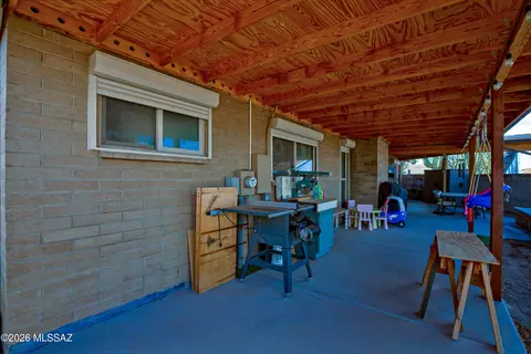 Exterior - 9341 E 5th St, Tucson, AZ 85710 photo 3 of 6