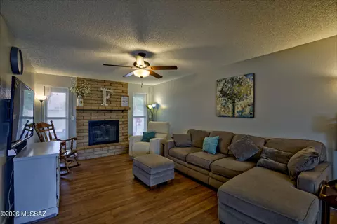 Living - 9341 E 5th St, Tucson, AZ 85710 photo 4 of 5