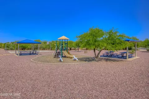 View/Area - 7037 S Harrier Loop, Tucson, AZ 85756 photo 1 of 2