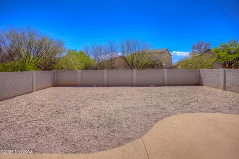 Exterior - 7037 S Harrier Loop, Tucson, AZ 85756 photo 5 of 5
