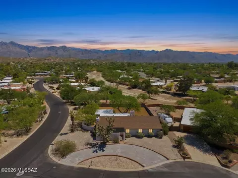 7725 E Manor Pl, Tucson, AZ 85750