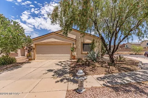 9491 E Bench Mark Loop, Tucson, AZ 85747