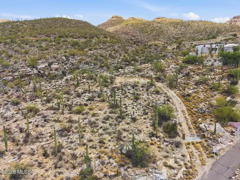 12071 E Quesada Pl, Tucson, AZ 85749