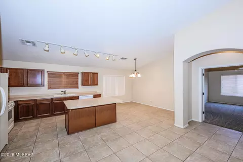 Kitchen - 13197 E Mesquite Flat Spring Dr, Vail, AZ 85641 photo 1 of 5