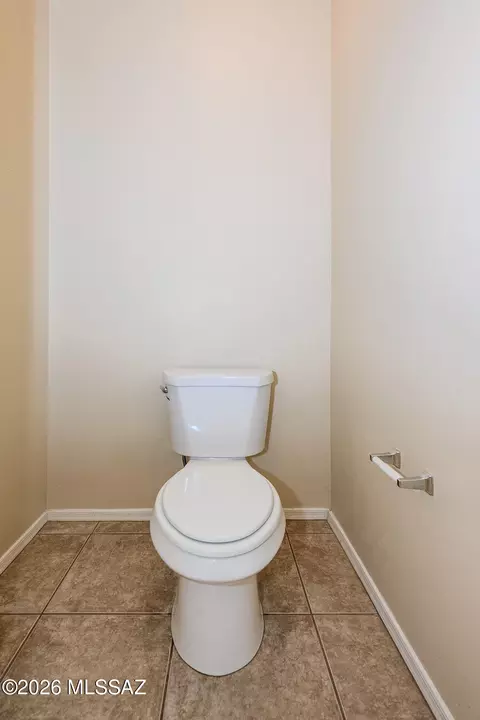 Bath - 13197 E Mesquite Flat Spring Dr, Vail, AZ 85641 photo 2 of 4