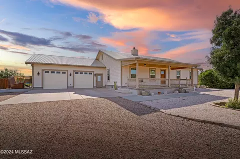 1685 N Silver Spur Ln, Benson, AZ 85602