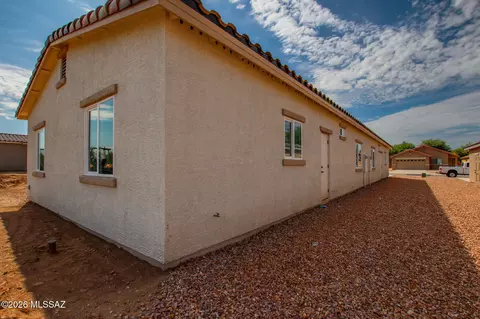 2330 W Diamond St, Tucson, AZ 85705