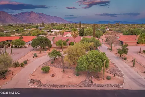 6990 N Paloma Dr, Tucson, AZ 85704