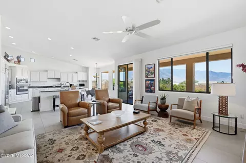 62247 E Sand Crest Dr, Tucson, AZ 85739
