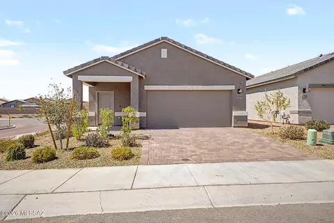 10502 W Thetford Ln, Marana, AZ 85653