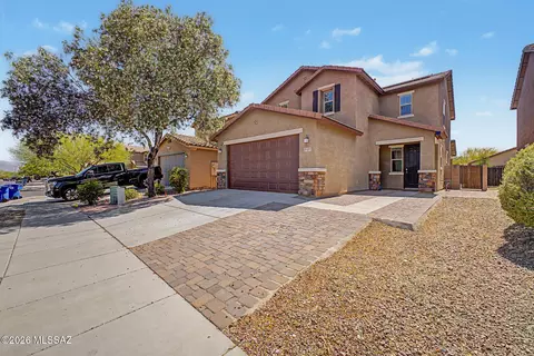 9535 Crowley Brothers Dr, Tucson, AZ 85747
