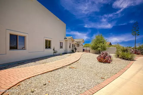 Exterior - 2970 E Consuelo Pl, Vail, AZ 85641 photo 3 of 11
