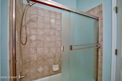 Bath - 2970 E Consuelo Pl, Vail, AZ 85641 photo 2 of 6