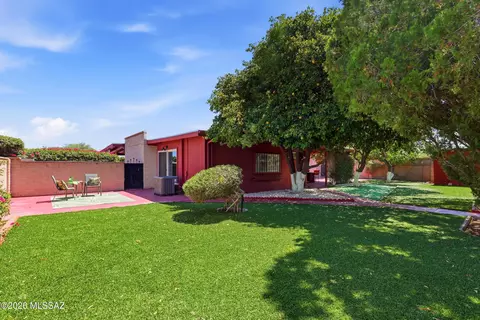 7533 E 42nd St, Tucson, AZ 85730